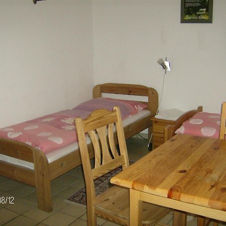 噶斯特豪斯特拉纳酒店 Wathlingen 外观 照片