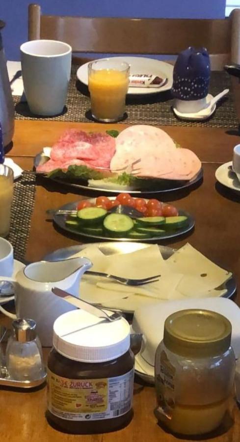 噶斯特豪斯特拉纳酒店 Wathlingen 外观 照片